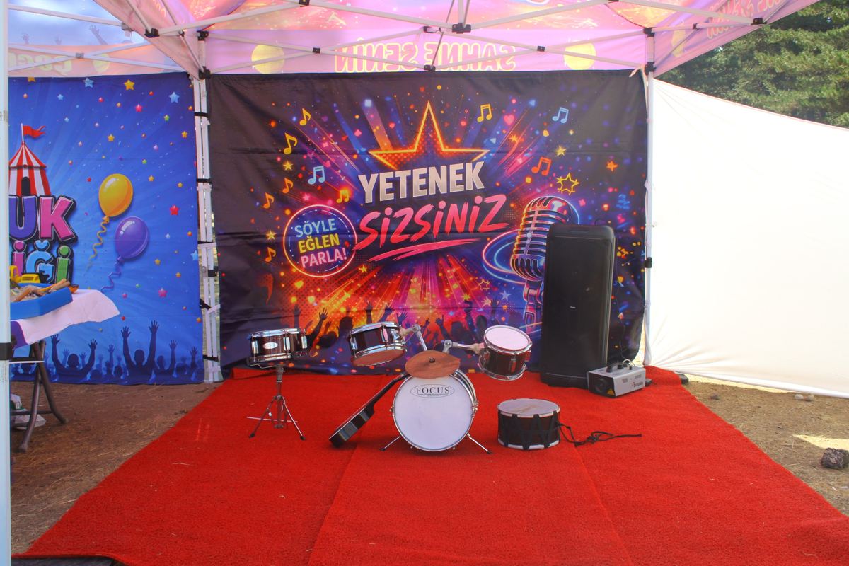 Davul setli Sahne Senin karaoke çadırı
